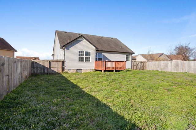 2329 Spike Ct, Clarksville, TN 37040