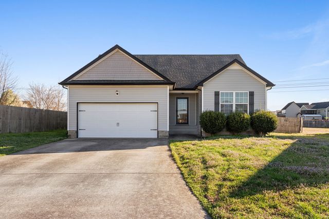 2329 Spike Ct, Clarksville, TN 37040