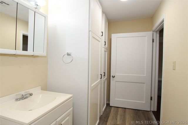 616 S Maple Street, Nowata, OK 74048