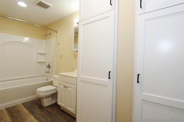 616 S Maple Street, Nowata, OK 74048