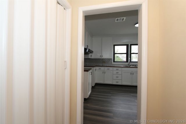 616 S Maple Street, Nowata, OK 74048