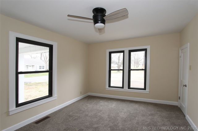 616 S Maple Street, Nowata, OK 74048