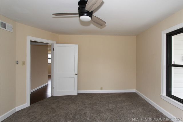 616 S Maple Street, Nowata, OK 74048