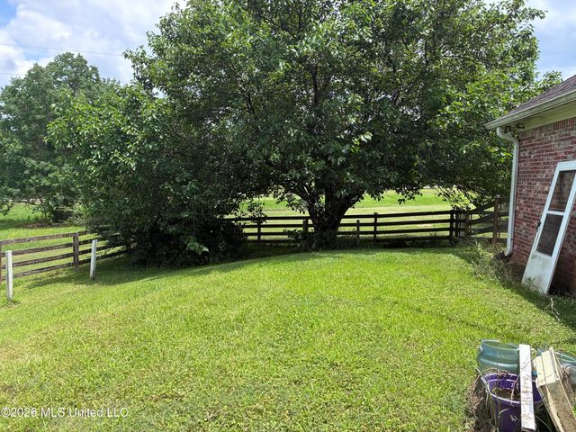 5988 Henderson Road, Pearl, MS 39208