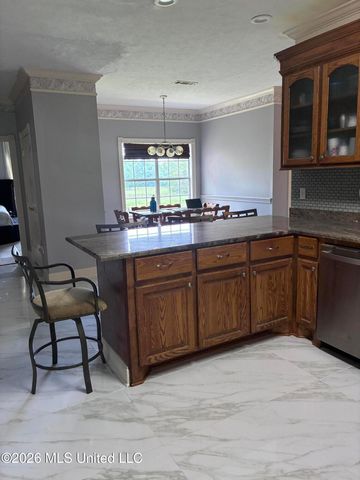 5988 Henderson Road, Pearl, MS 39208