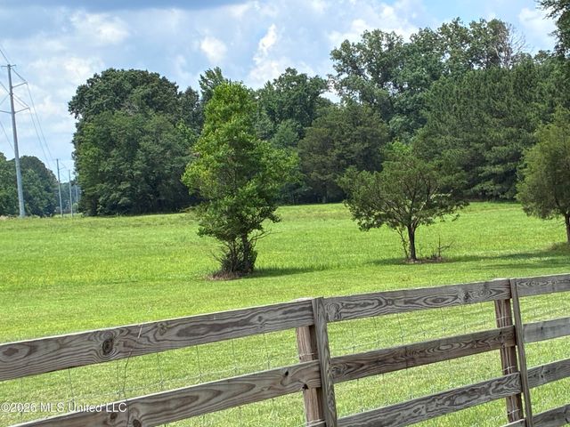 5988 Henderson Road, Pearl, MS 39208