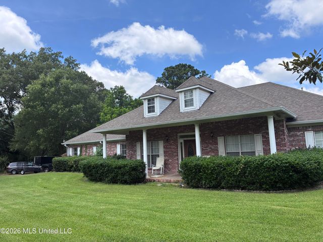 5988 Henderson Road, Pearl, MS 39208
