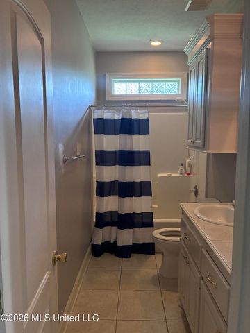 5988 Henderson Road, Pearl, MS 39208