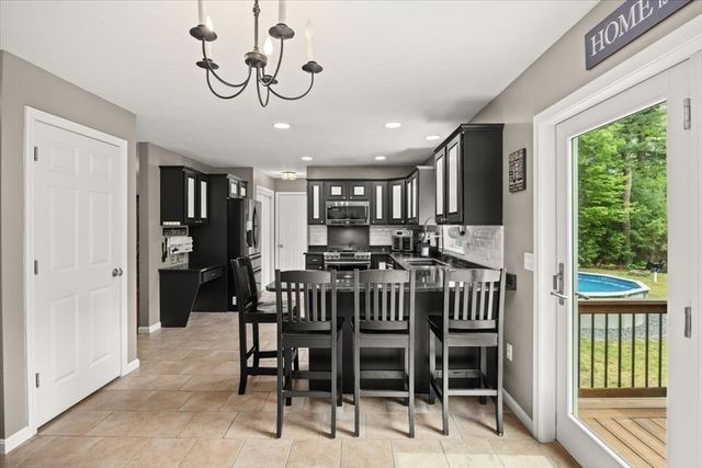 7 Parsons Walk, Berkley, MA 02779