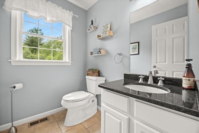 7 Parsons Walk, Berkley, MA 02779