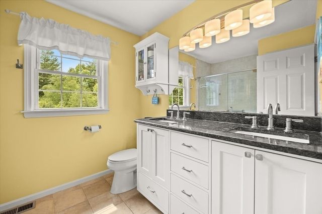 7 Parsons Walk, Berkley, MA 02779