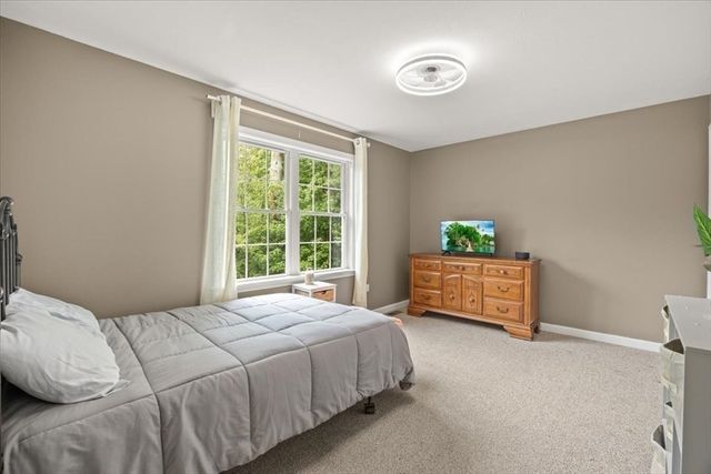 7 Parsons Walk, Berkley, MA 02779
