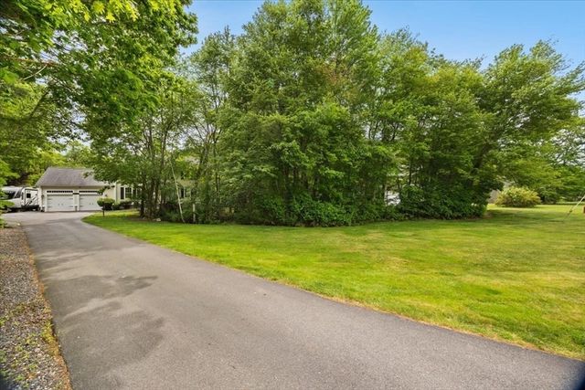 7 Parsons Walk, Berkley, MA 02779