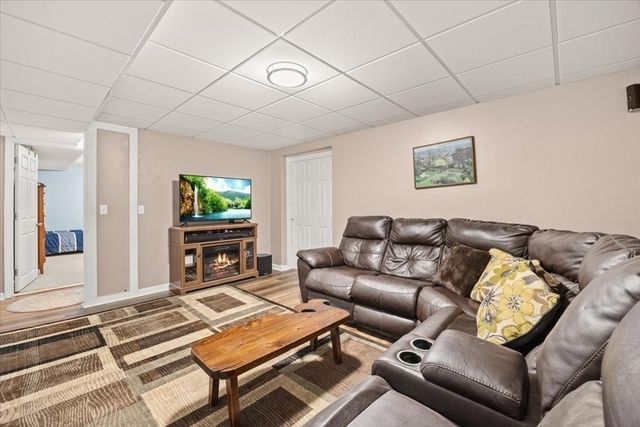 7 Parsons Walk, Berkley, MA 02779