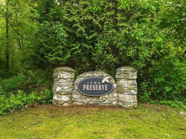 7 Parsons Walk, Berkley, MA 02779