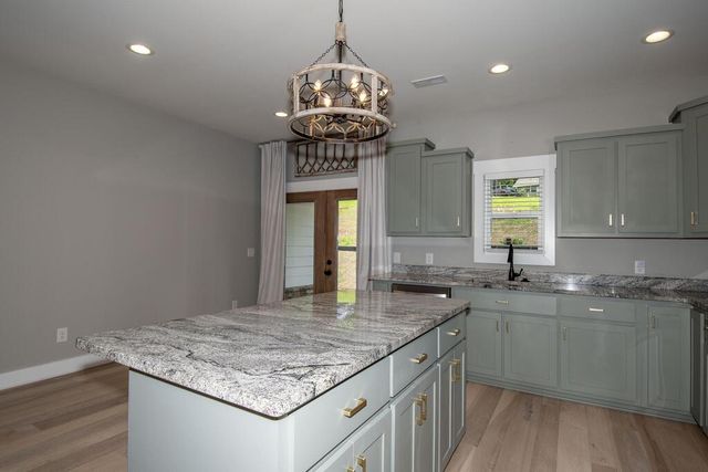 346 Woodland Lane, Hayesville, NC 28904