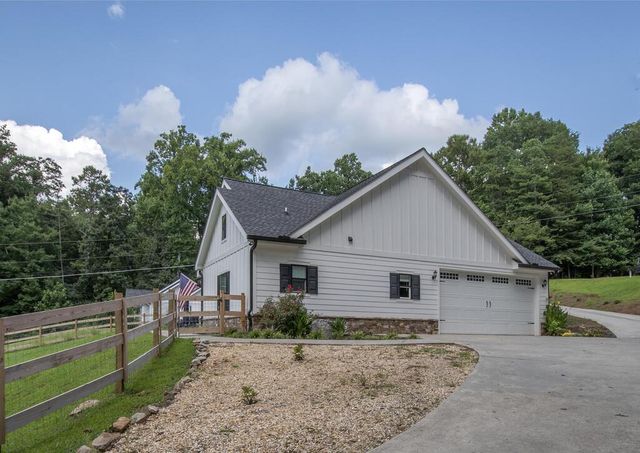 346 Woodland Lane, Hayesville, NC 28904