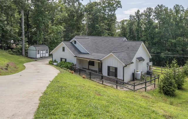 346 Woodland Lane, Hayesville, NC 28904