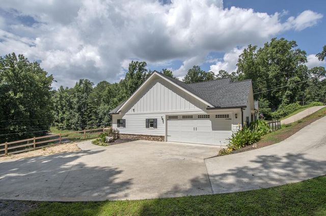 346 Woodland Lane, Hayesville, NC 28904