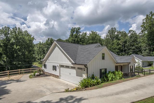 346 Woodland Lane, Hayesville, NC 28904