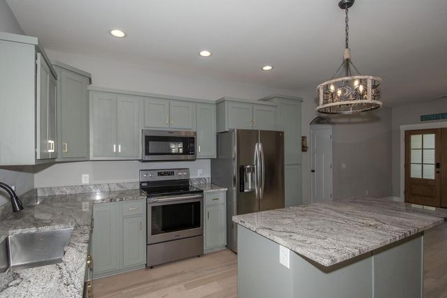346 Woodland Lane, Hayesville, NC 28904