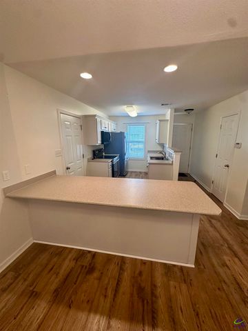 129 Kingston Village Drive, Perry, GA 31069