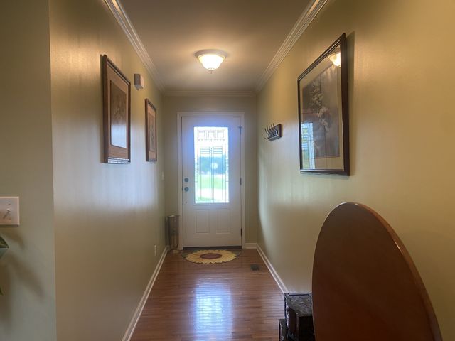 208 Arrowhead Dr, Mcminnville, TN 37110