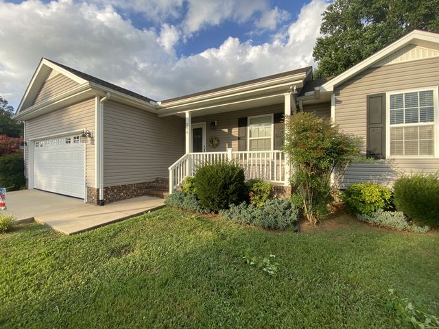 208 Arrowhead Dr, Mcminnville, TN 37110