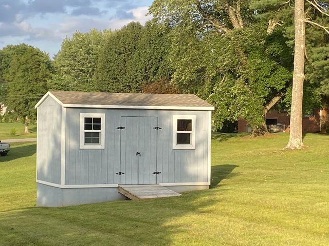 208 Arrowhead Dr, Mcminnville, TN 37110