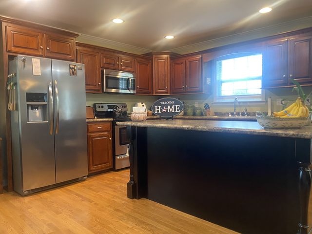 208 Arrowhead Dr, Mcminnville, TN 37110
