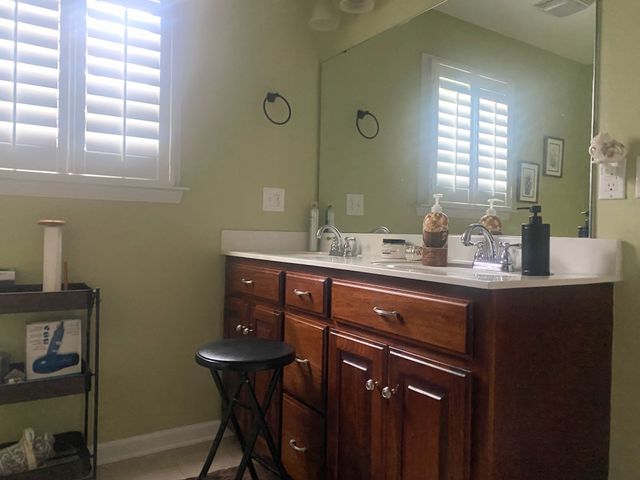 208 Arrowhead Dr, Mcminnville, TN 37110