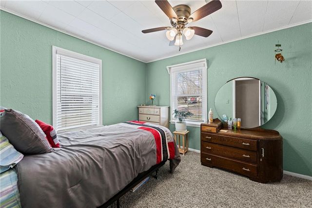 108 N Madison Street, Spring Hill, KS 66083