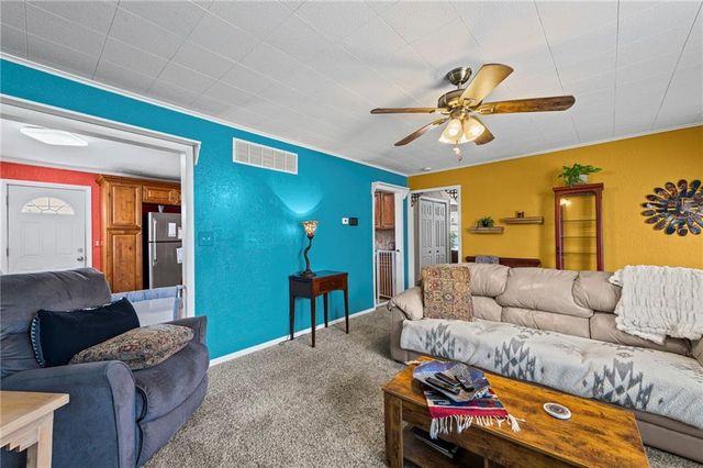 108 N Madison Street, Spring Hill, KS 66083