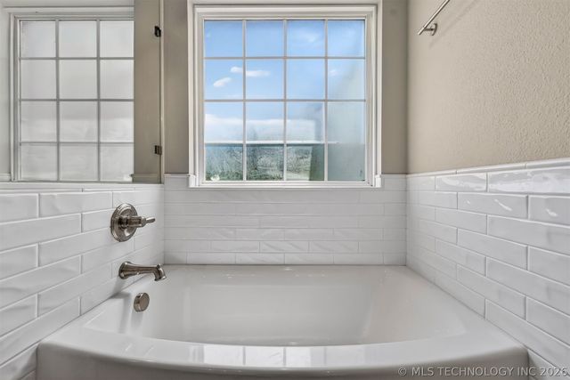 8590 E State Hwy 20, Claremore, OK 74019
