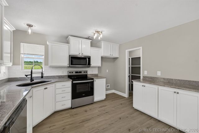 8590 E State Hwy 20, Claremore, OK 74019