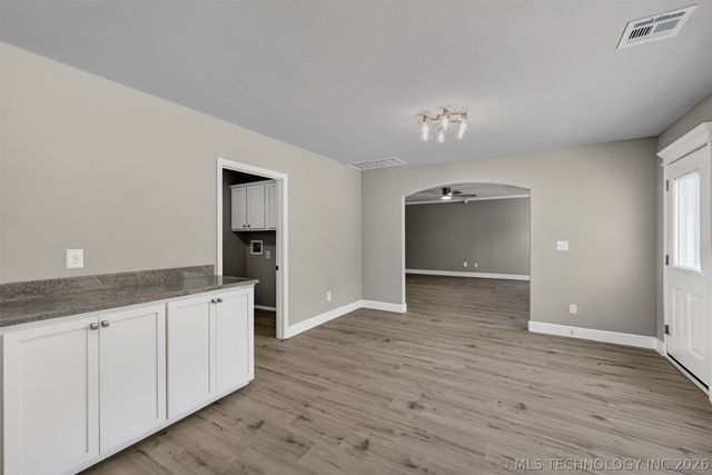 8590 E State Hwy 20, Claremore, OK 74019