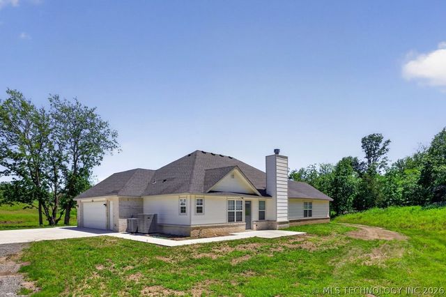 8590 E State Hwy 20, Claremore, OK 74019