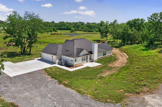 8590 E State Hwy 20, Claremore, OK 74019