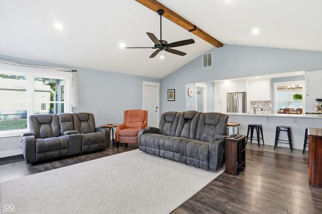 6820 W Rd 150 N, Bargersville, IN 46106