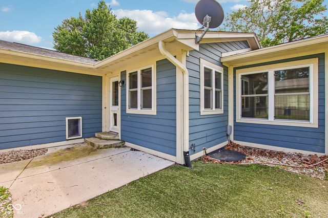 6820 W Rd 150 N, Bargersville, IN 46106