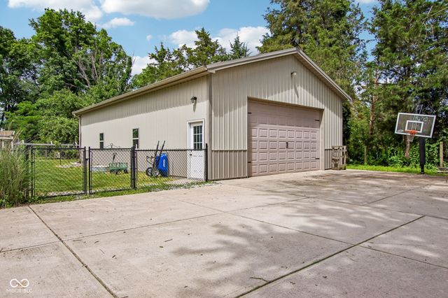 6820 W Rd 150 N, Bargersville, IN 46106