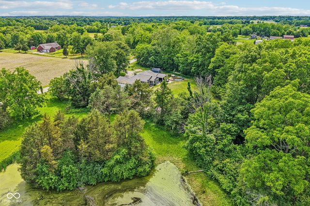 6820 W Rd 150 N, Bargersville, IN 46106