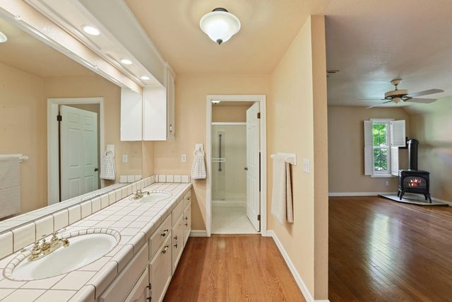 2505 Raleigh Ct, Turlock, CA 95382