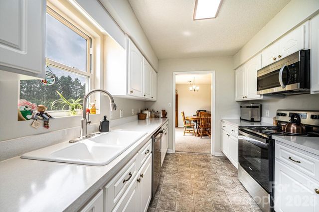 495 Drumstand Road, Stony Point, NC 28678