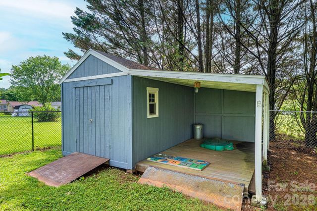 495 Drumstand Road, Stony Point, NC 28678