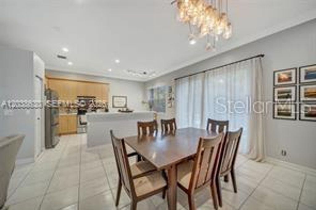 Image 18 of property listing at 1531 SW 194TH TERRACE, Pembroke Pines, FL 33029