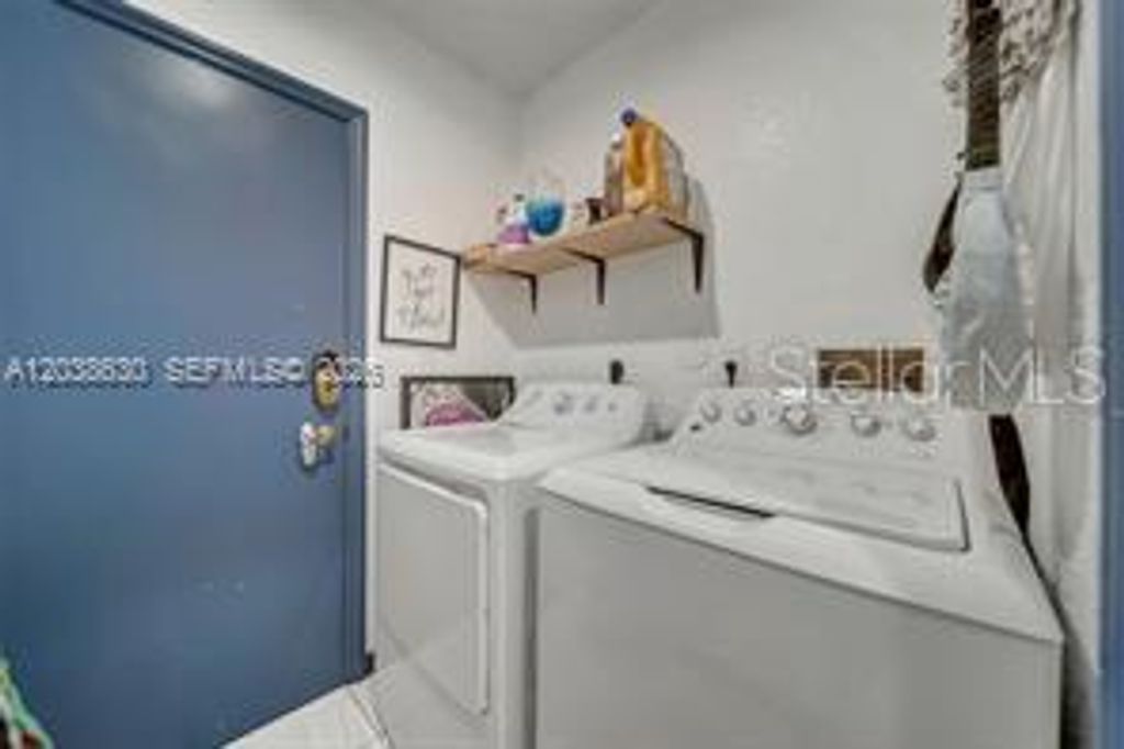 Image 32 of property listing at 1531 SW 194TH TERRACE, Pembroke Pines, FL 33029