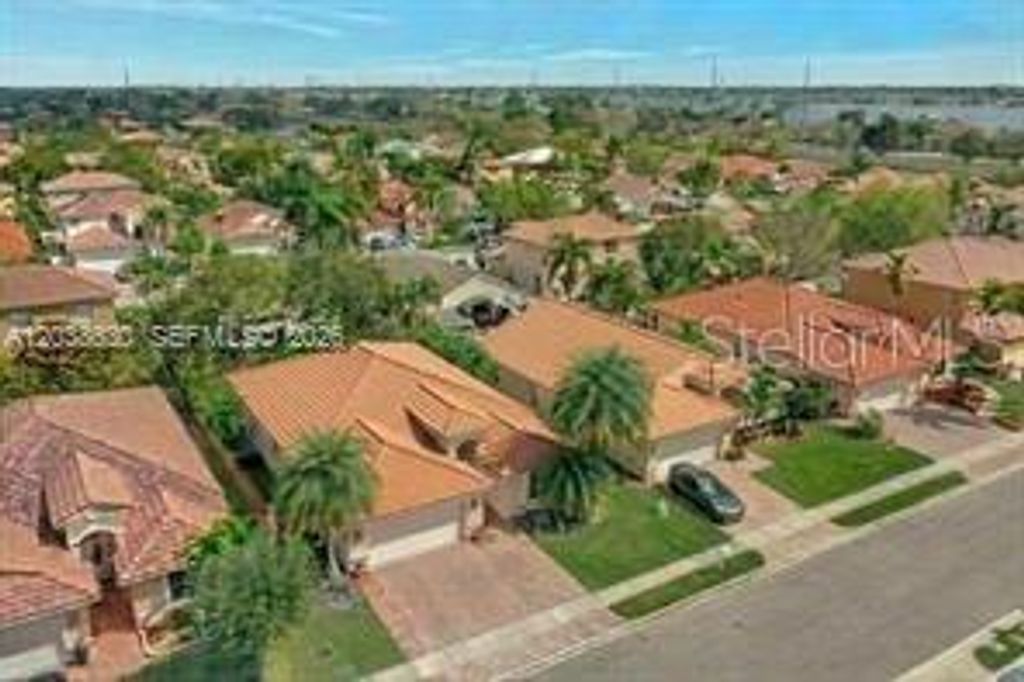 Image 52 of property listing at 1531 SW 194TH TERRACE, Pembroke Pines, FL 33029