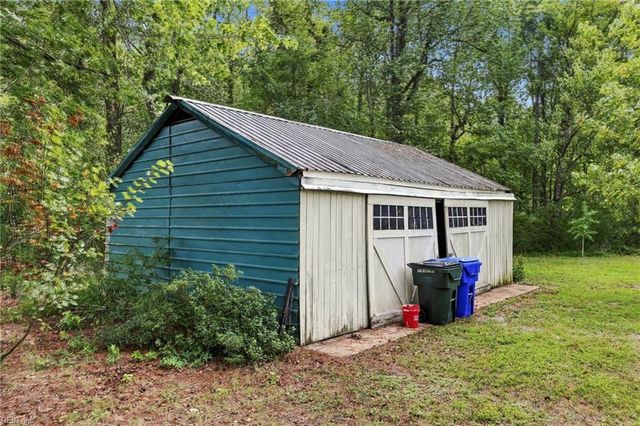 400 Pioneer RD, Suffolk, VA 23437