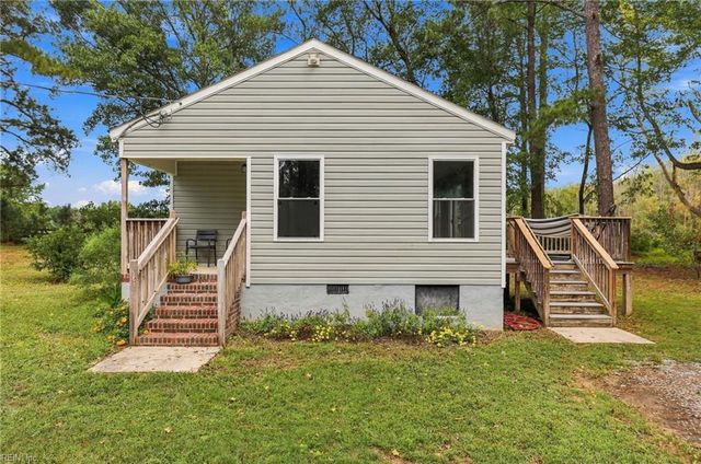 400 Pioneer RD, Suffolk, VA 23437